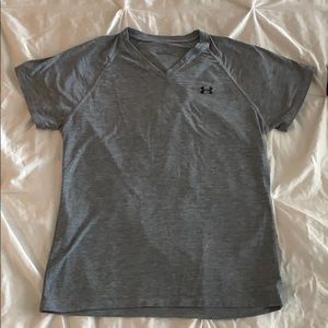 Under Armour short sleeve athletic top